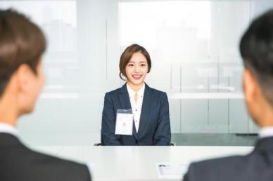 [NNA] 싱가포르, 구직자 90% 채용과정에서 무시 경험