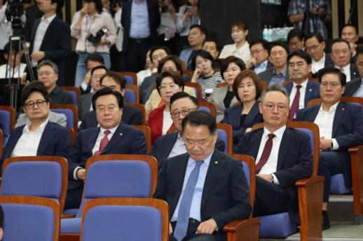 국힘 불법정치자금 김민석·부동산 투기 이한주, 거취결단하라