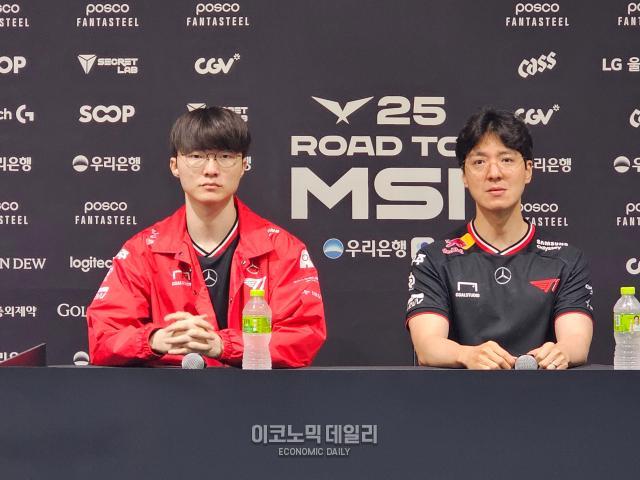 T1 페이커 이상혁 선수와 김정균 감독사진선재관 기자