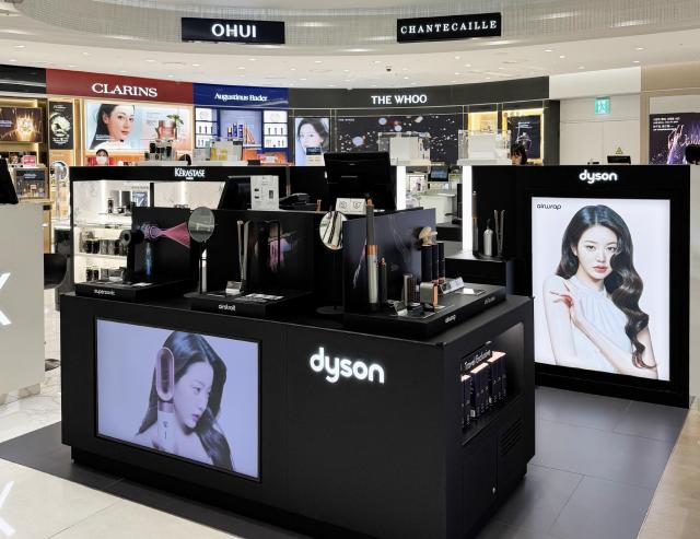 신라면세점의 인천 중구 인천국제공항 2여객터미널 내 다이슨 매장 사진신라면세점