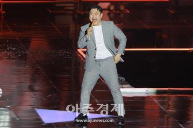 [포토] 멋진 공연 선보이는 이선민