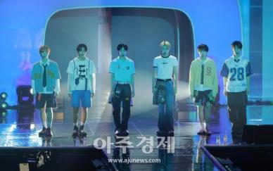 [포토] 유튜브 팬페스트 코리아 2025 무대 오른 NCT WISH(엔시티 위시)