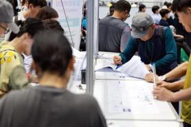 Người cao tuổi dần trở thành lượng tham gia hoạt động kinh tế chính trên thị trường lao động tại Hàn Quốc