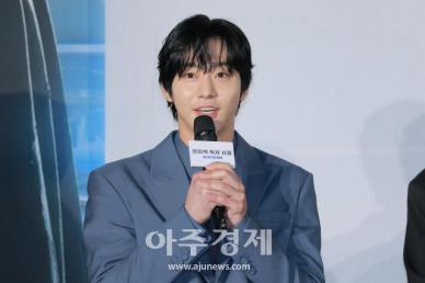 [포토] 인사말 하는 안효섭 (전독시 제작보고회)