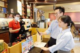[ASIA Biz] 베트남 하이랜드커피, 고속도로 미니 캐빈 전략 본격화
