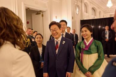 李在明及夫人金慧京受邀出席G7首脑峰会招待宴会