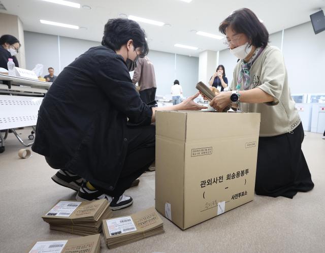 選管、「自作自演」を疑った期日前投票記票用紙事件に対して「遺憾」表明
