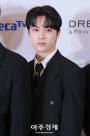 더보이즈 주학년, 日 AV 배우와 사적 만남 팀 탈퇴 결정