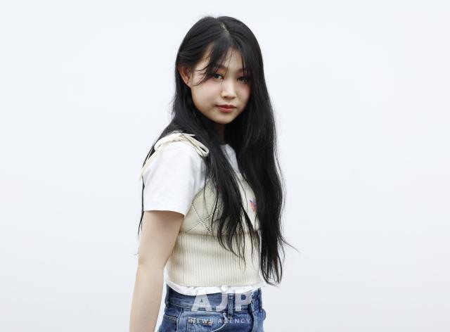 Chinese singer Nina makes confident K-pop debut with Never Afraid