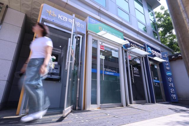 Korean banks turn to AI to strengthen internal oversight