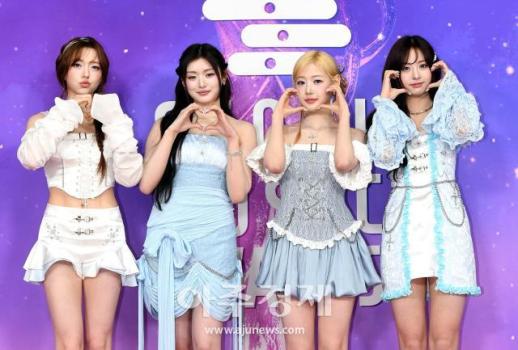 [포토] FIFTY FIFTY, 2025 서가대 레드카펫 참석