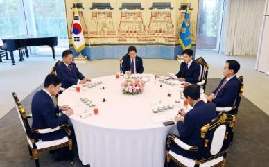 李대통령 외교 문제 여·야 공동 대응해야…추경 신속히 집행