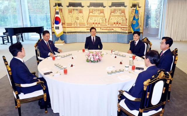 Yonhap
