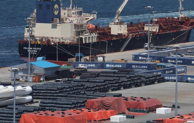 Steel products are stacked at Pyeongtaek Port in Gyeonggi Province on June 4 Yonhap