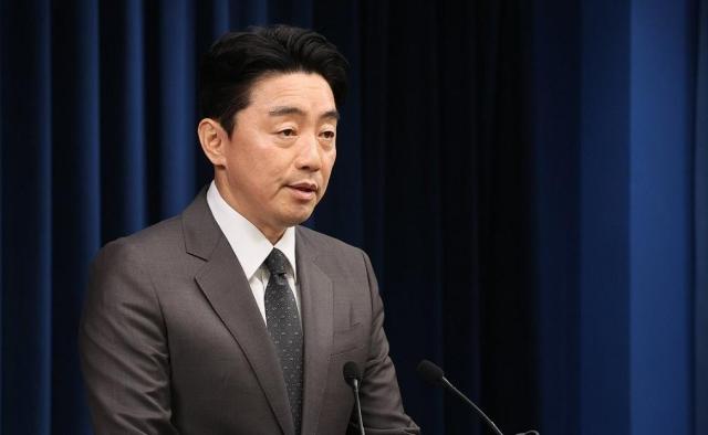 강훈식 대통령 비서실장이 23일 서울 용산 대통령실에서 장관 후보자 지명 관련 브리핑을 하고 있다사진연합뉴스