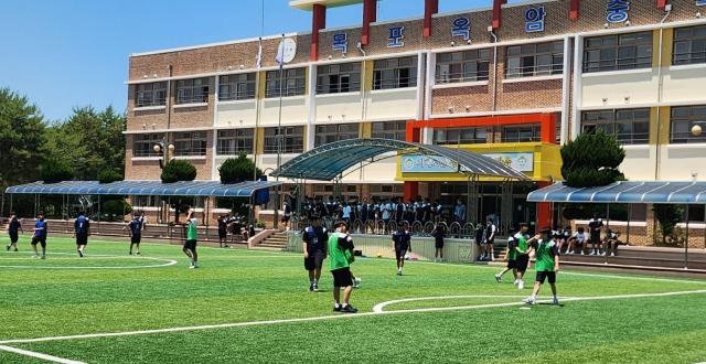 목포옥암중학교교장 김종국가 점심시간을 활용해 운영 중인 ‘OK리그’가 학생들의 호응을 얻고 있다사진전남교육청