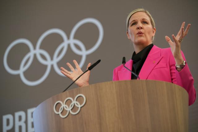 23일 커스티 코번트리 위원장은 스위스 로잔의 올림픽 하우스에서 열린 IOC 위원장 이·취임식을 통해 임기를 시작했다 사진연합뉴스·로이터