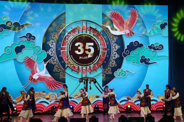 2024년 쉼켄트 고려인협회 창립 35주년을 기념해 마련된 문화행사에서 공연이 진행되고 있다 사진주카자흐스탄한국문화원 제공