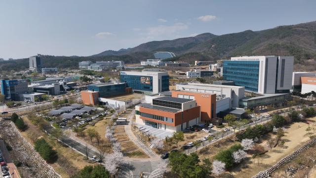 케이메디허브가 ‘제23회 인터비즈 바이오 파트너링투자 포럼 2025’에서 혁신 바이오헬스 기술을 선보인다 사진케이메디허브