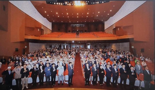 삼척시가 25일 오전 11시 삼척 문화예술회관 대공연장에서 6·25전쟁 제75주년 기념행사를 성황리에 개최하고 있다 사진삼척시