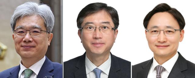 대통령실은 26일 이재명 대통령이 헌법재판소장에 김상환 제주대 법학전문대학원 석좌교수왼쪽부터 헌법재판관에 오영준 서울고등법원 부장판사 국세청장에 임광현 더불어민주당 의원을 지명했다고 발표했다 사진연합뉴스