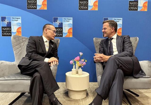 Top security adviser attends NATO summit on behalf of Lee