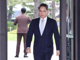 Samsung heir Lee Jae-yong awaits Supreme Court ruling on merger case next month