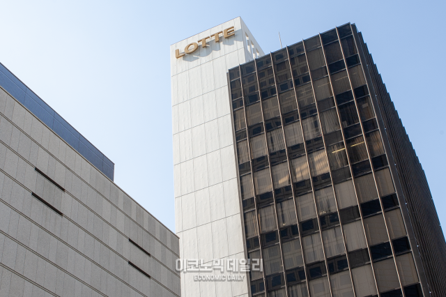 롯데홀딩스가 입주해 있는 일본 도쿄 롯데 본사빌딩 사진박명섭 기자