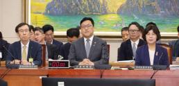 [아주경제 코이너스 브리핑] 비트코인, 중동 리스크 이후 조정세…10만7000달러서 거래