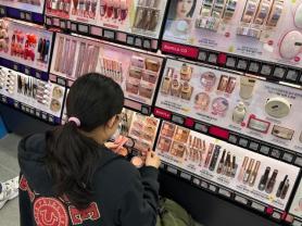 Hàn Quốc dự kiến có thể trở thành quốc gia xuất khẩu mỹ phẩm lớn thứ 2 thế giới trong năm nay