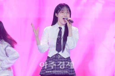 [포토] 멋진 무대 선보이는 김지현 (더트롯쇼)