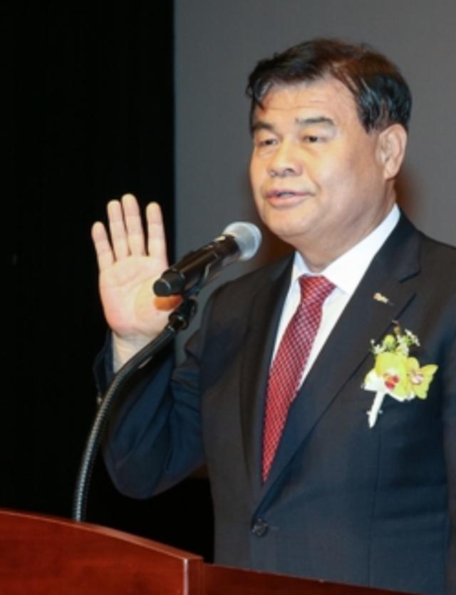 심규언 동해시장 사진이동원 기자