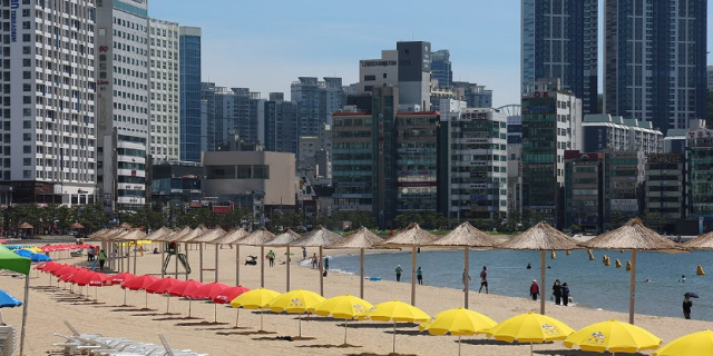  Early heat wave brings record temperatures across country