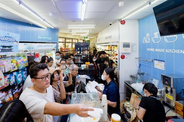 Local customers visit a GS25 store in Hanoi Vietnam Courtesy of GS25