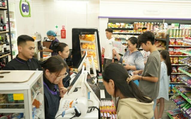 Shoppers at a CU store in Mongolia Courtesy of BGF Retail