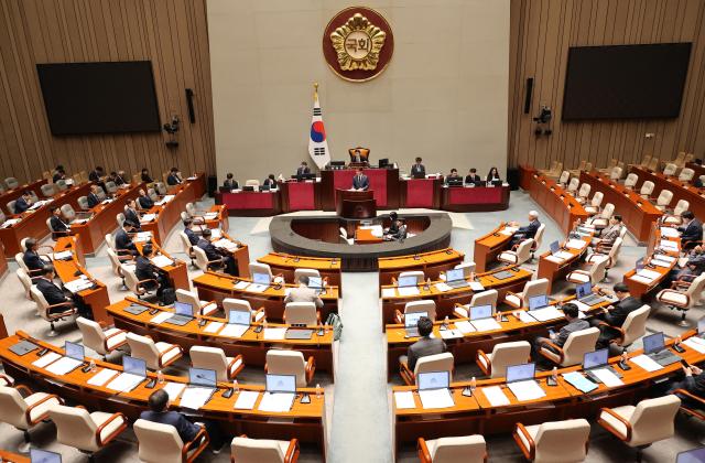 S. Korea greenlights national consumption coupon plan amid heated budget review