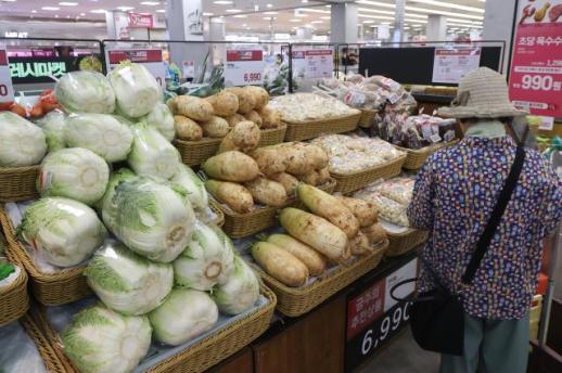 Inflation hits five-month high in South Korea as food prices climb