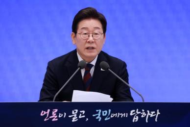 北 대화 의지 다져…李 대화 전면 단절은 바보짓