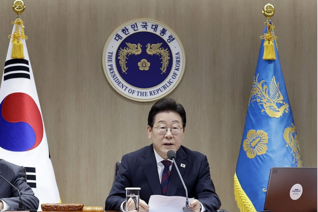 Govt set to distribute cash vouchers after passing $22.7 bln supplementary budget