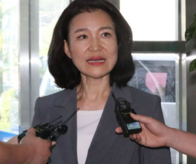 이진숙 경찰 출석 법카 유용 안 해…정치적 목적 있는 수사