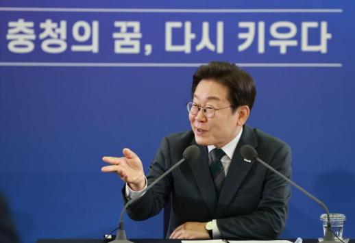 李在明支持率首破60%大关多项政策受好评