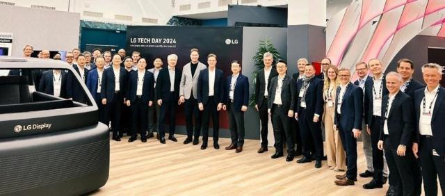 LGグループ社長団、ホンダ本社に総出動…「電装セールス」に拍車