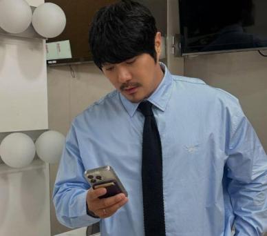뒤늦은 결혼 발표 KCM, 세 아이 아빠된다…가장 예쁜 선물