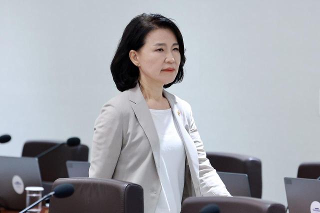 이진숙 방송통신위원장이 8일 용산 대통령실에서 열린 국무회의에 참석하고 있다 사진연합뉴스