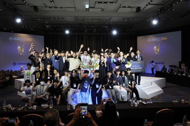코드게이트 2024 기념 사진 사진한컴