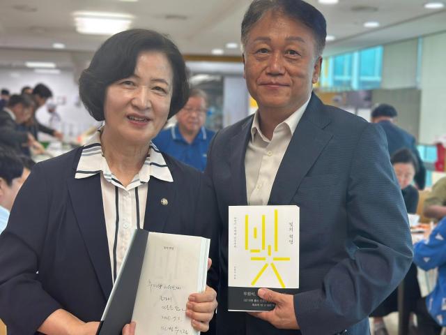 사진민병두 전 위원 페이스북 갈무리