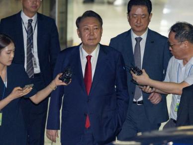 윤석열 전 대통령 재구속…법원 증거인멸 우려 판단