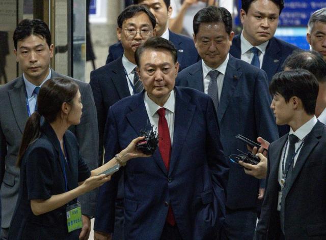 Probe into martial law debacle gains steam with ex-Presidents rearrest