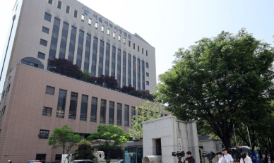 서부지법 난동 30대 남성, 1심 징역 3년 선고