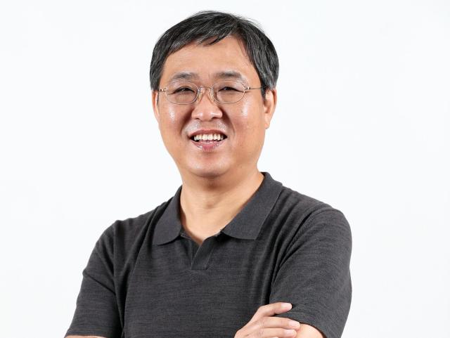 대통령실은 11일 이재명 대통령이 신임 문화체육관광부 장관 후보자에 최휘영 놀유니버스 대표이사를 지명했다고 강훈식 대통령비서실장 브리핑을 통해 밝혔다 사진연합뉴스